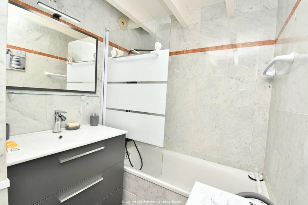 La Mezzanine Apt 5 Pers Classe 3 Etoiles, Royan- Centre 300 M Plage Foncillon Экстерьер фото